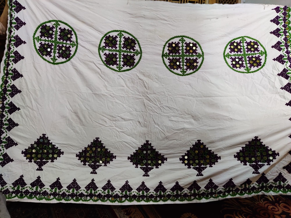 Shawl (name not specified)